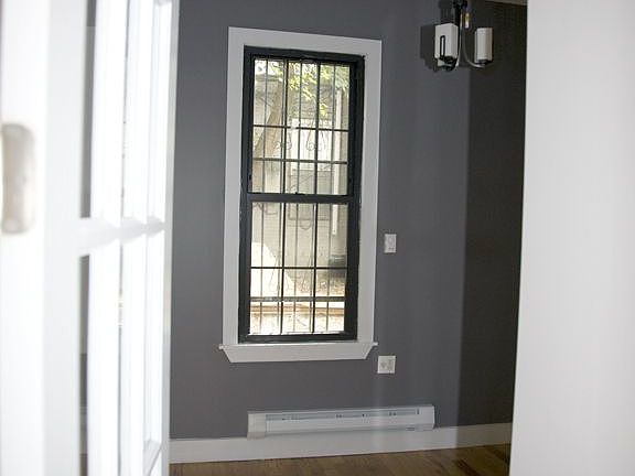 2nd image of 1430 Dekalb Ave APT 1R