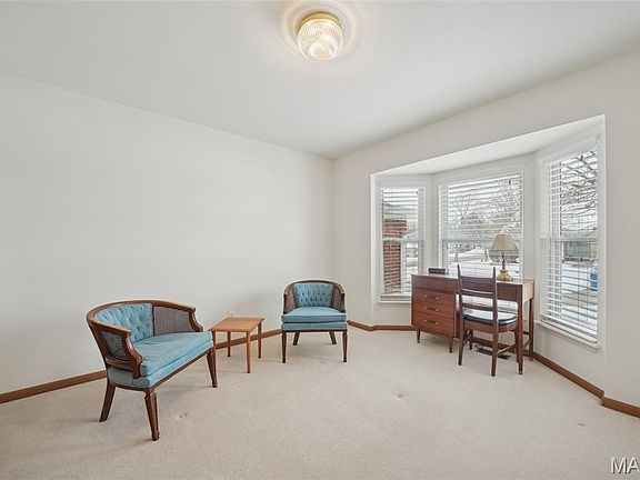 4th image of 26 Bardstown Ct #36C