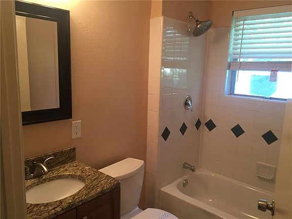 3rd image of 209 Carolyn Dr