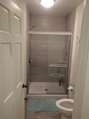 Newly Renovated North Campus - 6 Bedroom 4 Full Bathrooms. This One Has It All! — Photo 4