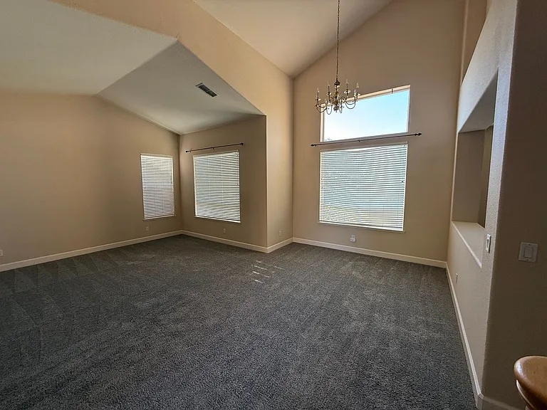 3389 Bonaire Rd — Photo 2
