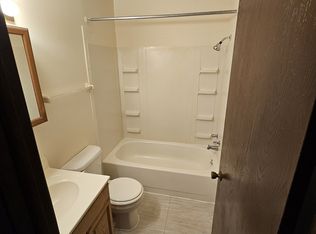600 Sherwood Cir, Connellsville, PA 15425