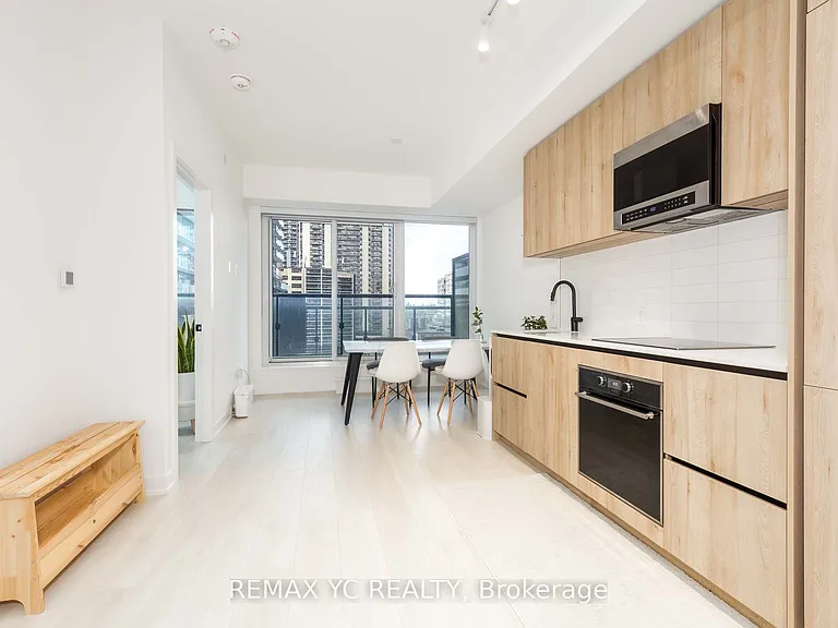 117 Broadway Ave #703 — Photo 3