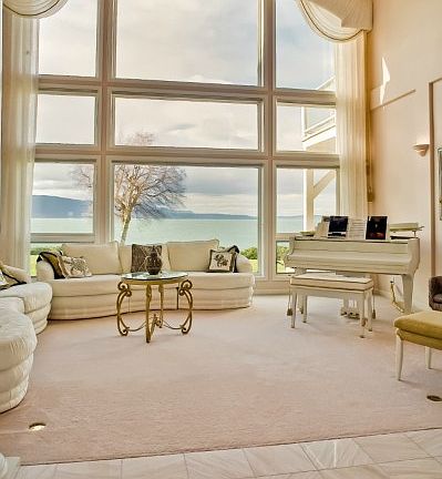 Grand Entry with marble floors and chendelier overhead. Enter into formal living area with outstanding Bellingham Bay and Island Views.