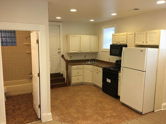 Spacious Eat-In Kitchen
