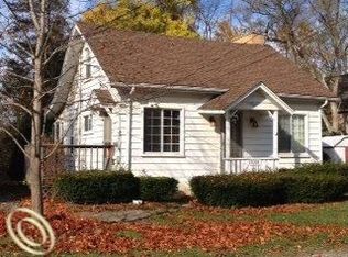 10298 Langley Dr, Pinckney, MI 48169