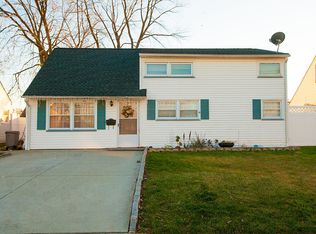 59 Poplar St, Carteret, NJ 07008