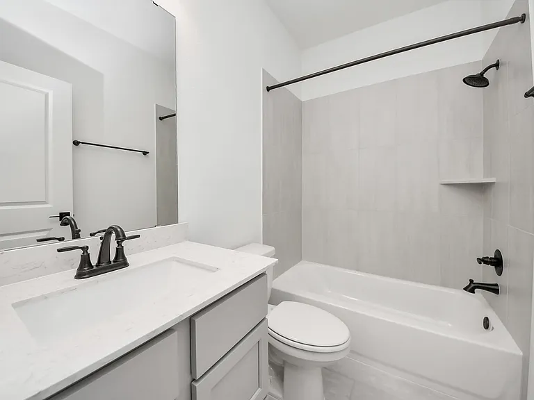 10706 Ursa St — Photo 35