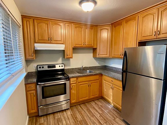 4th image of 250 Vera Ave #4