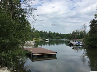 -63B Manhattoes Dr, Athens, NY 12015