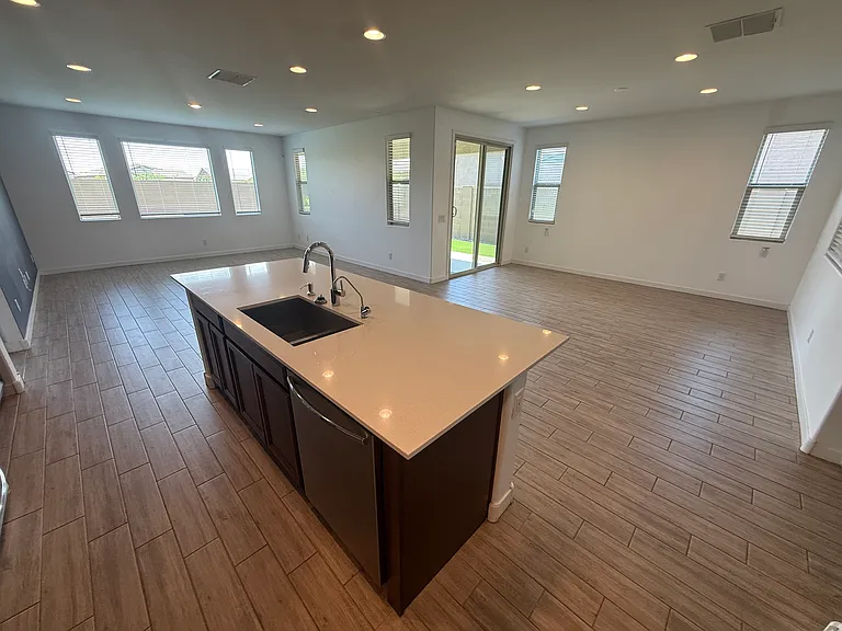 19145 W Coolidge St — Photo 11