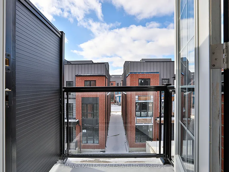 204 Atkinson Ave — Photo 36