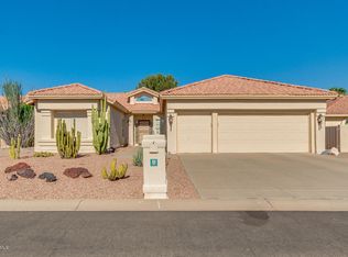 26017 S Hollygreen Dr, Sun Lakes, AZ 85248