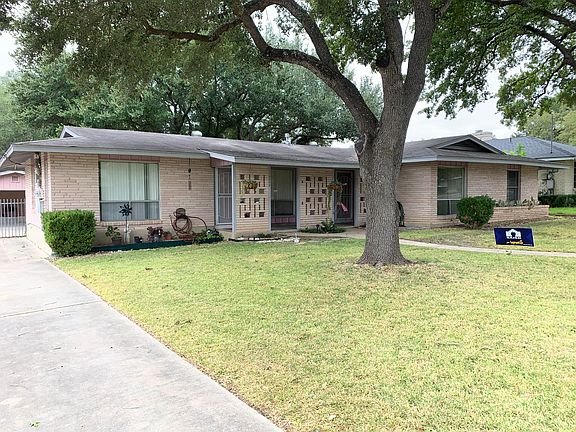 2nd image of 4003 Skylark Ave