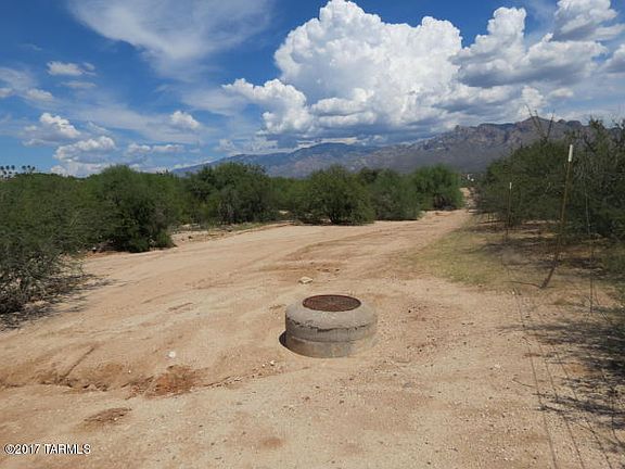 3rd image of 9660 N Camino Del Plata