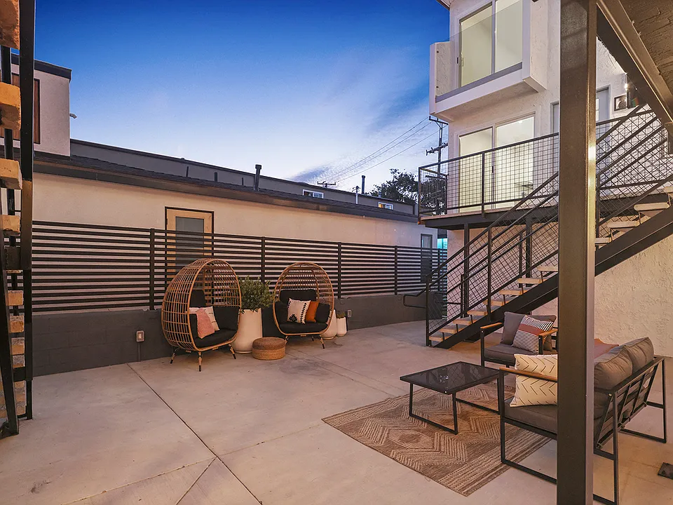 1615 Electric Ave
