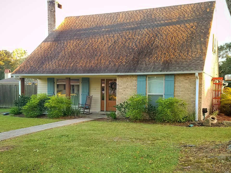 1st image of 102 E Bayou Shr