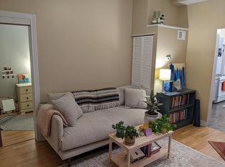 1649 W Superior St APT 1R, Chicago, IL 60622