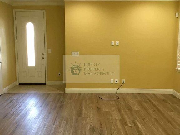 2nd image of 5531 Antique Rose Way