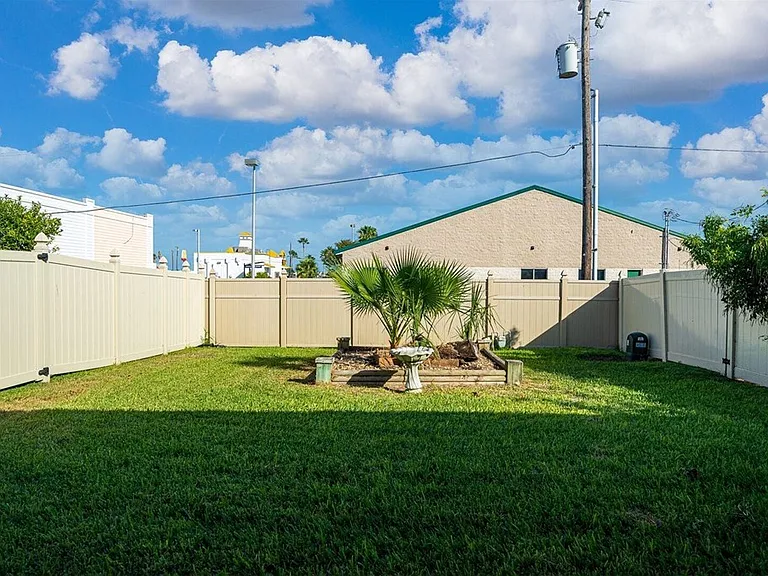 5 Olde Towne Ln — Photo 21