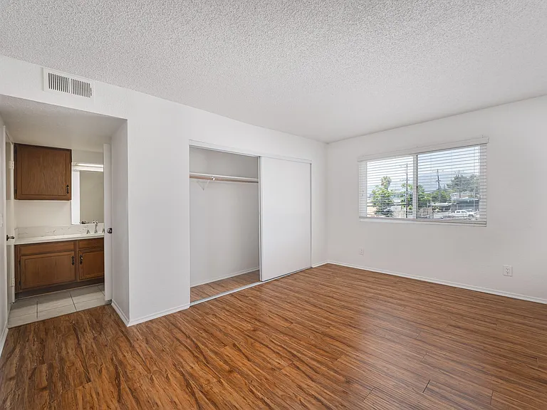 10133 Tujunga Canyon Blvd — Photo 61