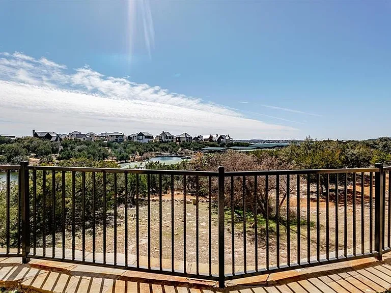 1653 Scenic Dr #102 — Photo 6