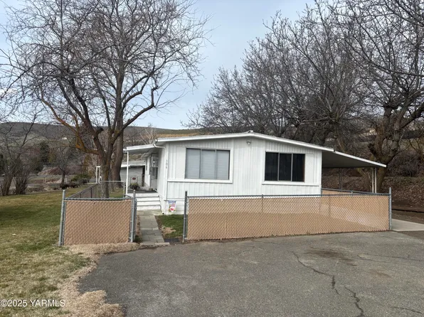 2205 Butterfield Rd Unit 106, Yakima, WA 98901