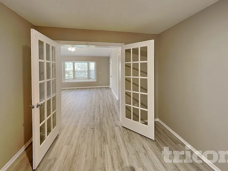 3352 Merchant Ter — Photo 16