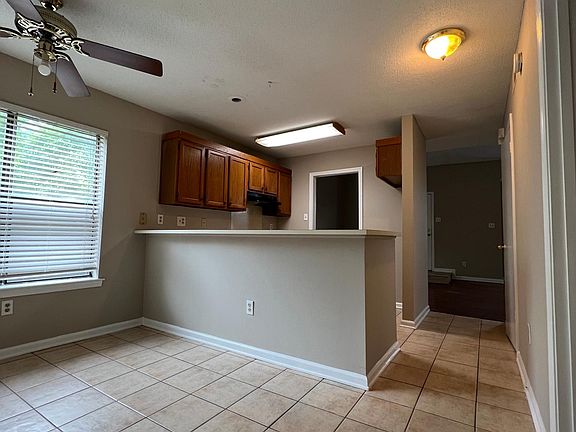 3rd image of 3082 The Willows Pl