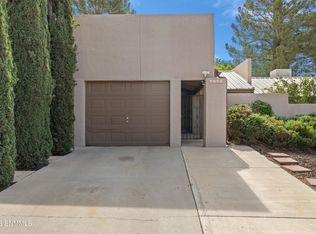 3208 Hillrise Dr, Las Cruces, NM 88011