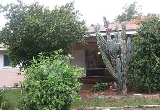 3rd image of 1516 Vermont Ave