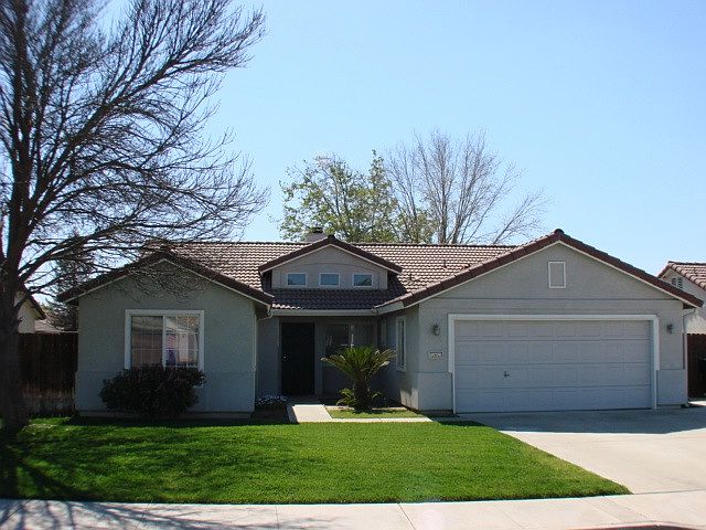 1st image of 861 E Julia Way