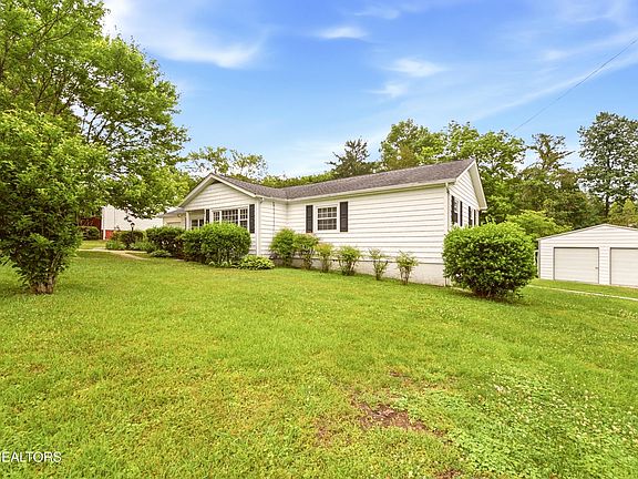 3rd image of 505 Ridgeview Dr