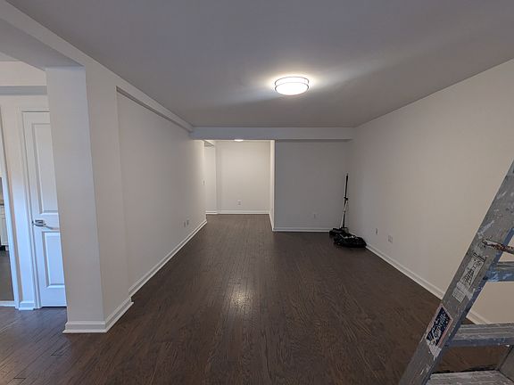 4th image of 5611 94th St #1B