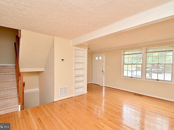 5th image of 12840 Bison Ct