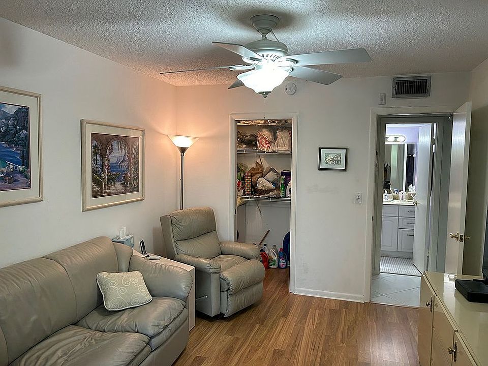 1st image of 403 Richmond Cres #A