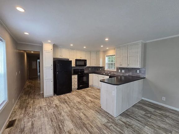 4th image of 315 W Gordon Pike #175