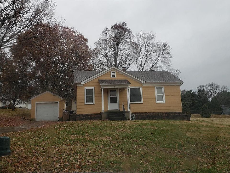 1st image of 923 E Rodney Dr