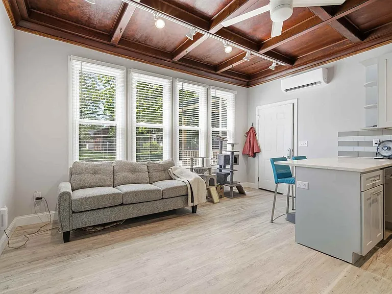1 White Pl — Photo 21