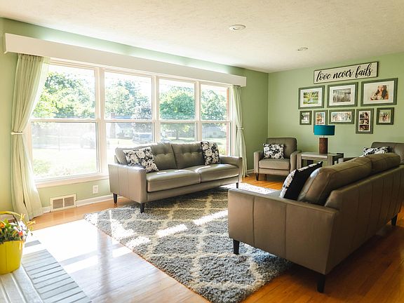 2nd image of 36 Fruit Hill Dr