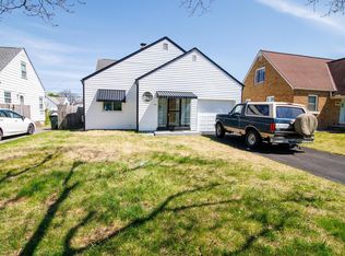 886 Chestershire Rd, Columbus, OH 43204