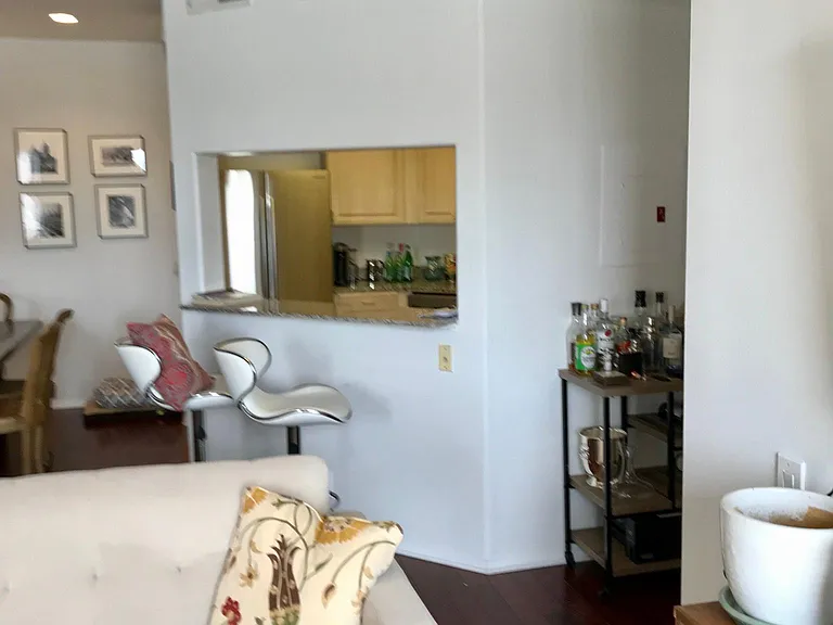 8349 Blackburn Ave #302 — Photo 169
