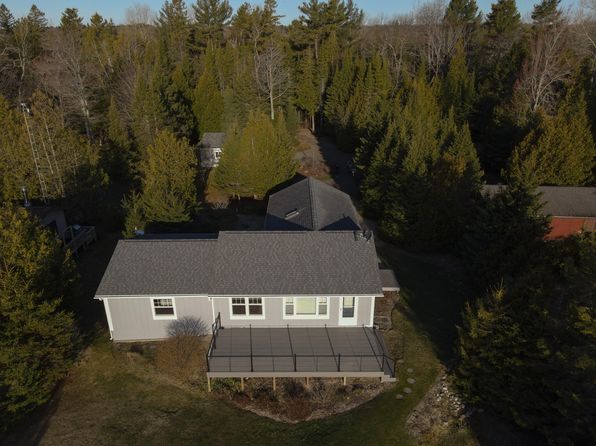 1220 N Lake Huron Shore Dr, Harrisville, MI 48740
