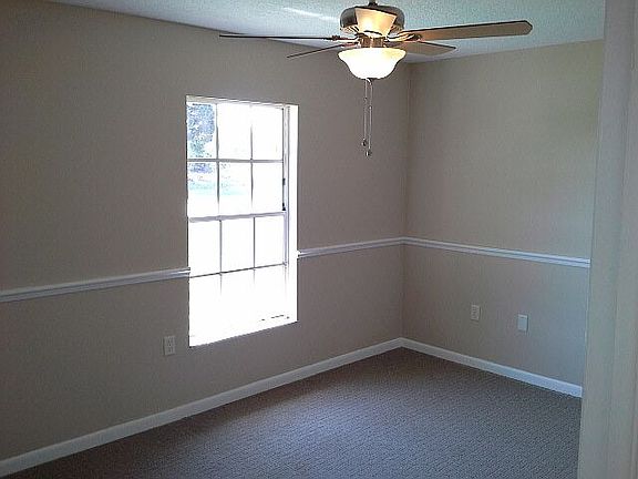 4th image of 23 Fairway Dr