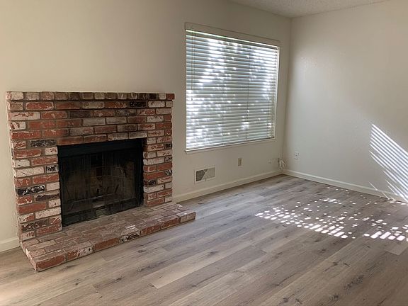 4th image of 6057 Woodside Dr