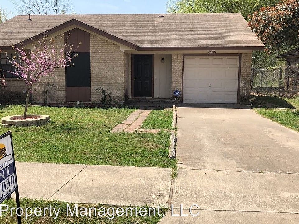1st image of 2508 Hidden Valley Dr