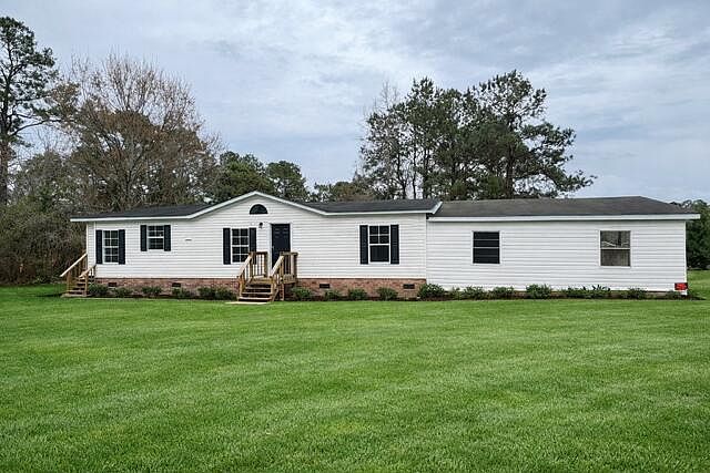 1st image of 1332 Lakewood Dr