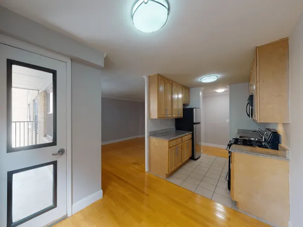 50 West 97th Street image 3 of 6