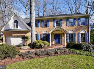 2907 Melanie Ln, Oakton, VA 22124
