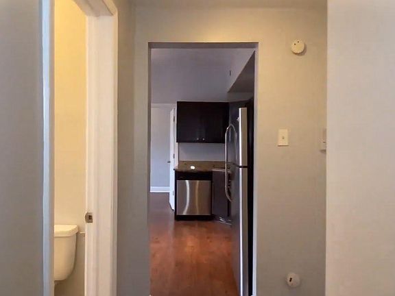 3rd image of 4354 N Ashland Ave APT 203